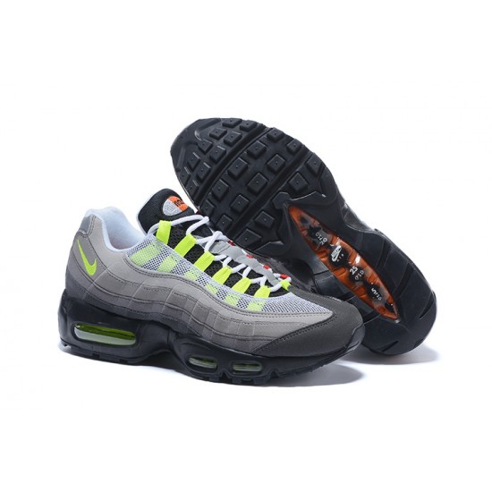 810374-078 Kvinnor/Män Air Max 95 OG QS Svartsafety Orangevolt Skor