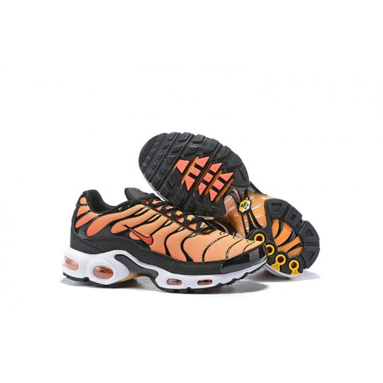 BQ4629-001 Män Air Max Plus Tn Svart Orange Skor