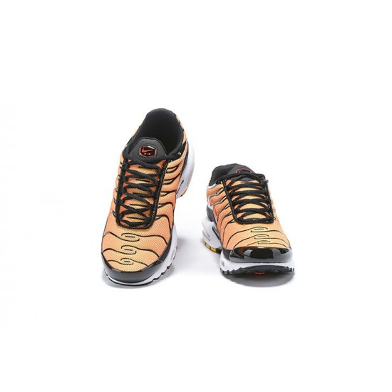 BQ4629-001 Män Air Max Plus Tn Svart Orange Skor