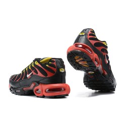 CZ9270-001 Män Air Max Plus Tn Svart Röd Skor 