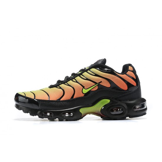 AQ9979-001 Män Air Max Plus Tn Svart Gul Skor